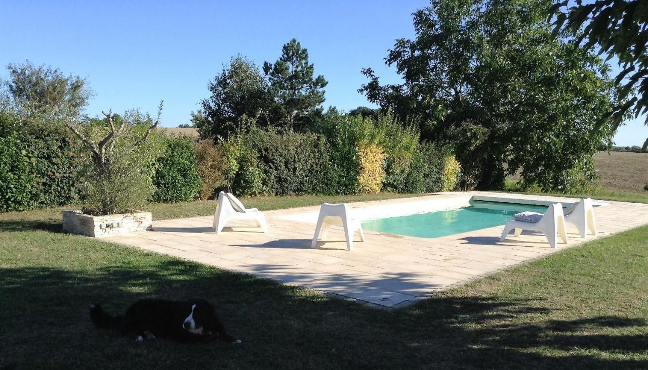 Le Logis De La Chouette Hotell Baugé Exteriör bild